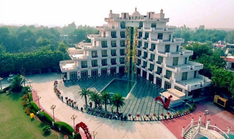 g rest resort catering lucknow